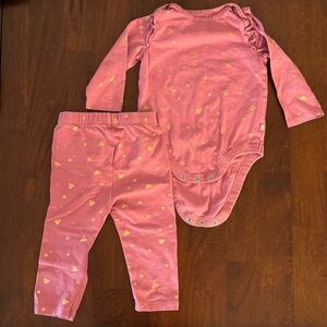 3/$15 GAP Baby Pink and Gold bodysuit with matching pants, 6-12 months
